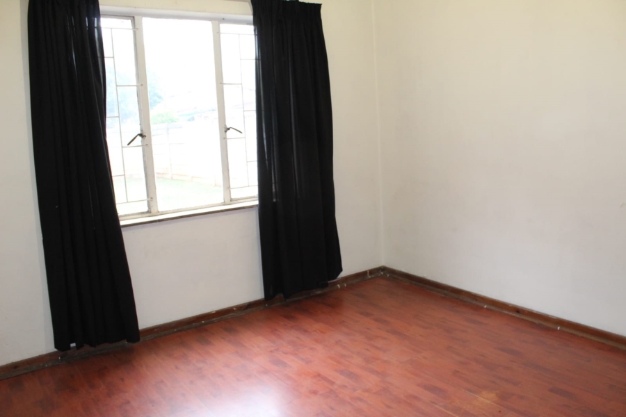 5 Bedroom Property for Sale in East Lynne Gauteng