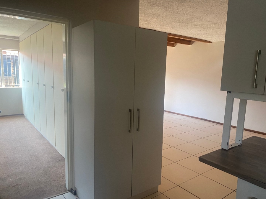 3 Bedroom Property for Sale in Garsfontein Gauteng