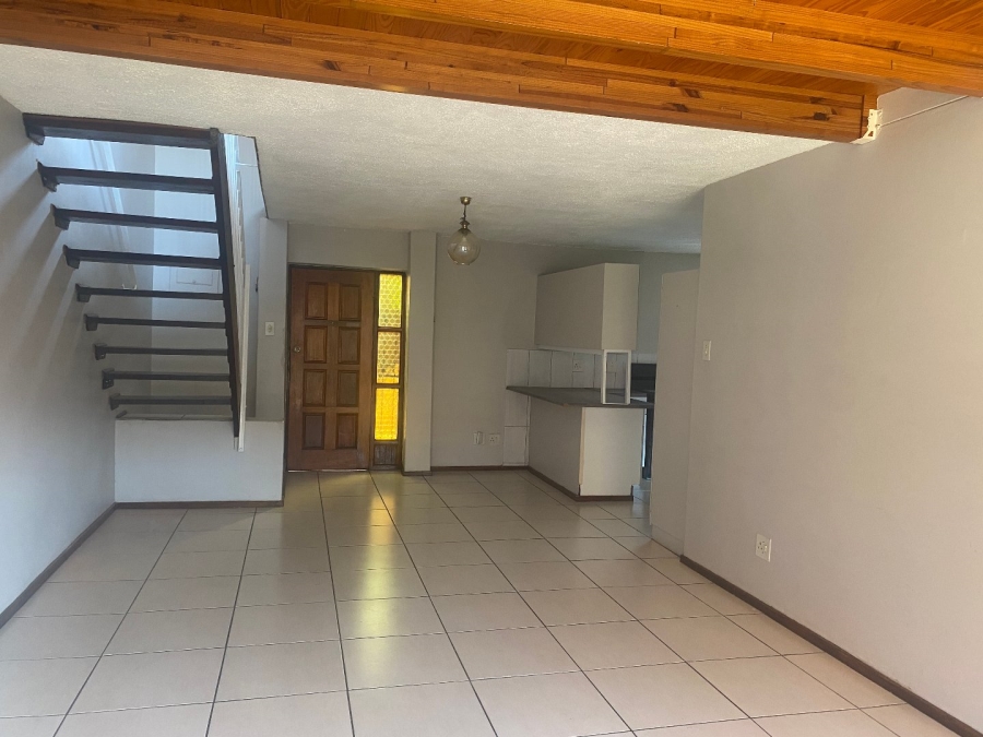 3 Bedroom Property for Sale in Garsfontein Gauteng