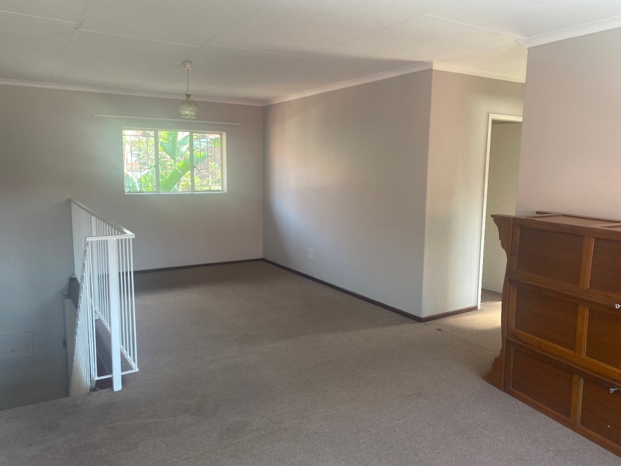 3 Bedroom Property for Sale in Garsfontein Gauteng