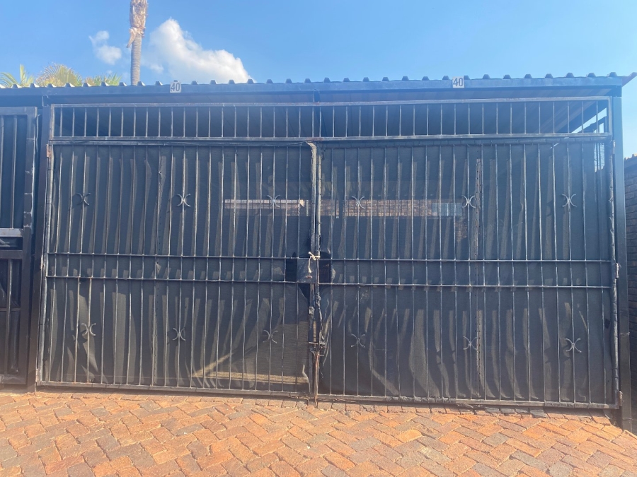 3 Bedroom Property for Sale in Garsfontein Gauteng