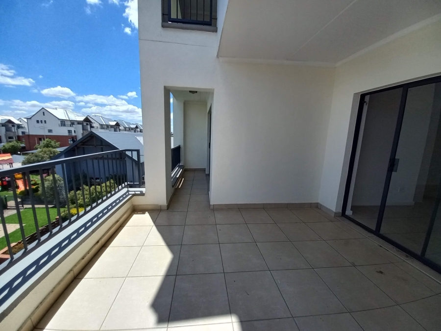To Let  Bedroom Property for Rent in Greenstone Hill Gauteng