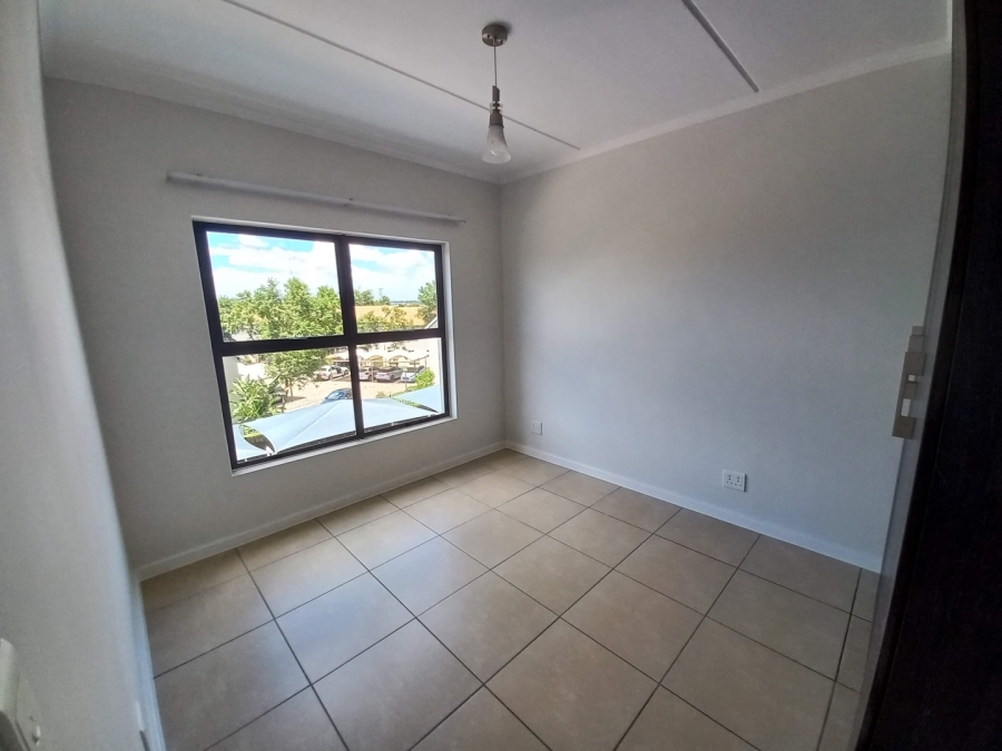 To Let  Bedroom Property for Rent in Greenstone Hill Gauteng
