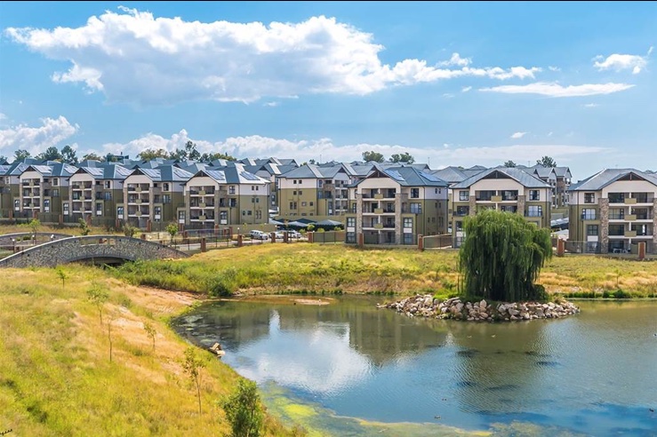 1 Bedroom Property for Sale in Waterfall Gauteng