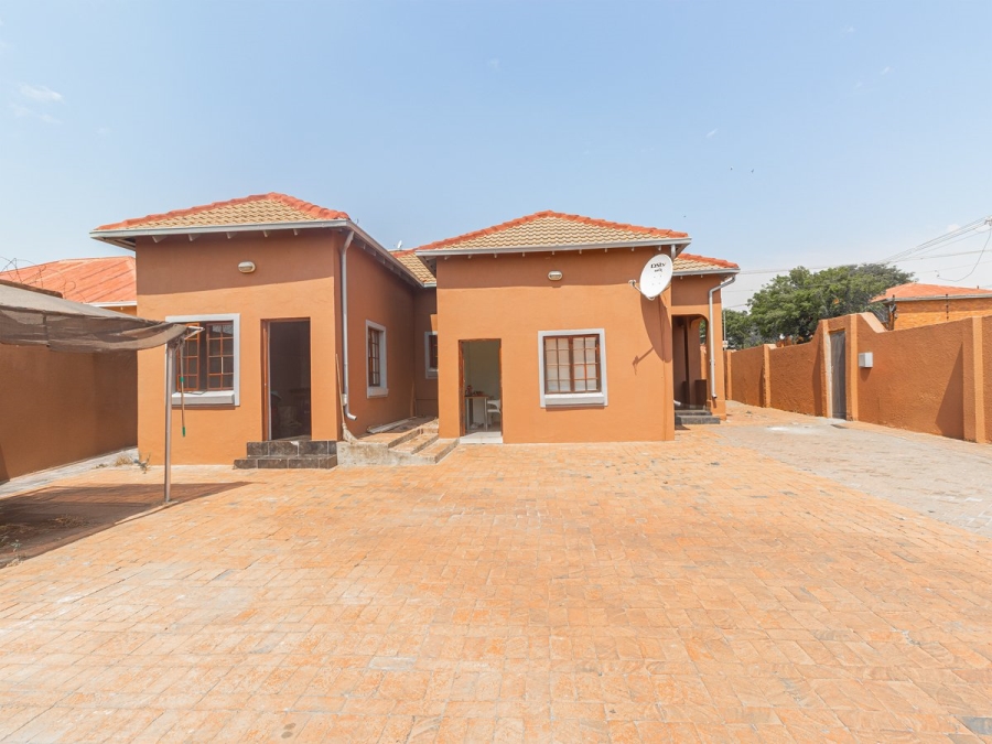 4 Bedroom Property for Sale in Kenilworth Gauteng