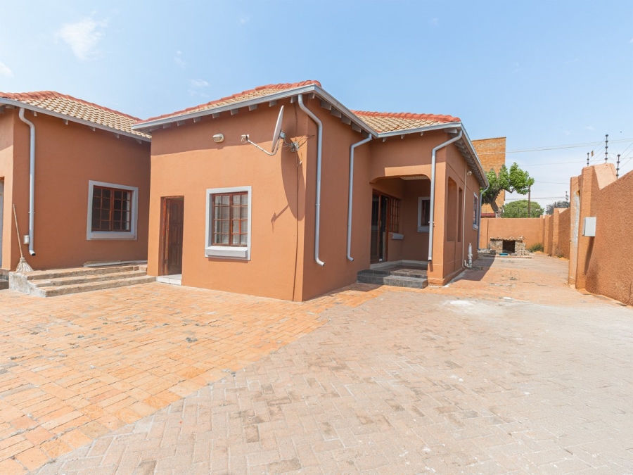 4 Bedroom Property for Sale in Kenilworth Gauteng
