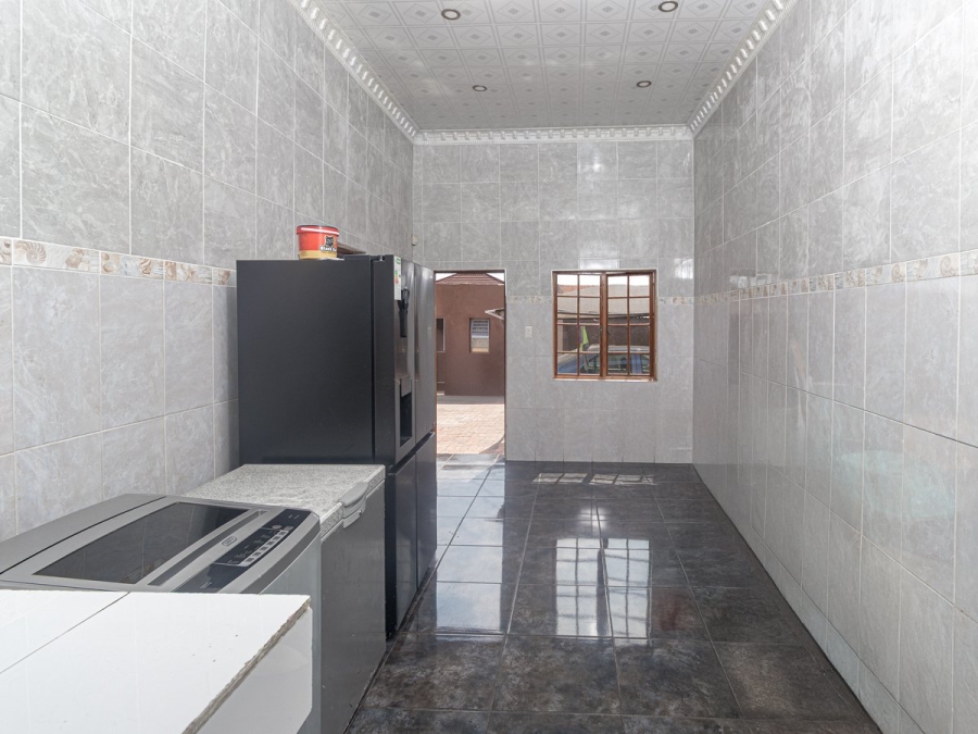 4 Bedroom Property for Sale in Kenilworth Gauteng