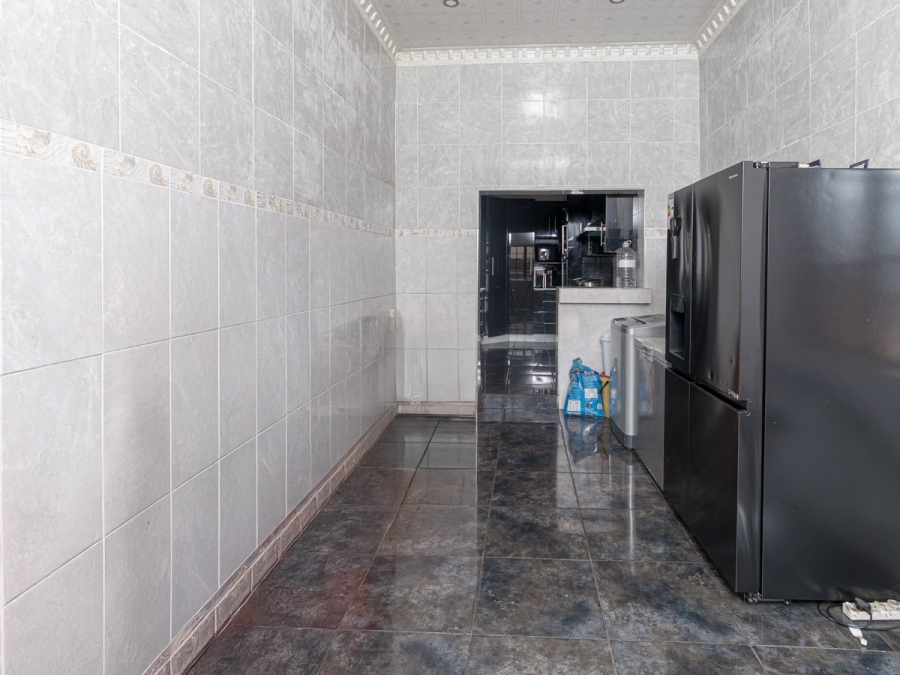 4 Bedroom Property for Sale in Kenilworth Gauteng