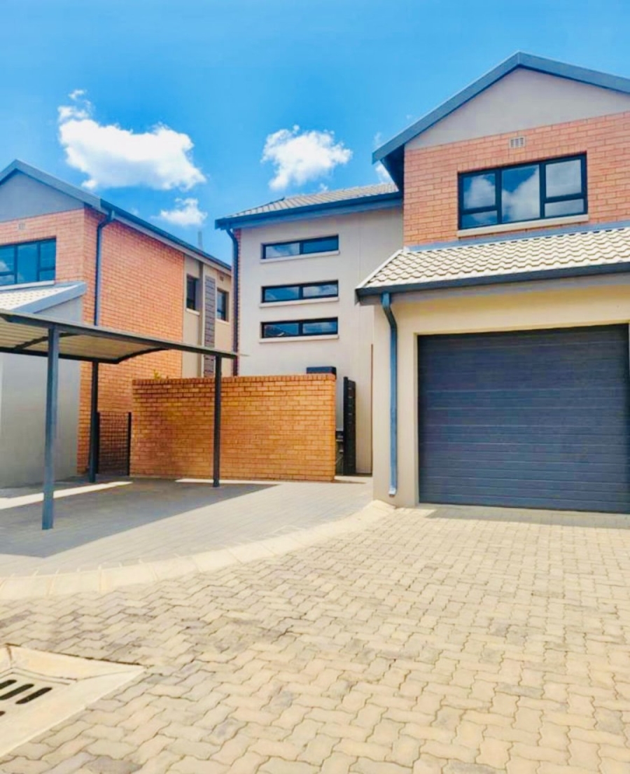 2 Bedroom Property for Sale in Montana Gauteng