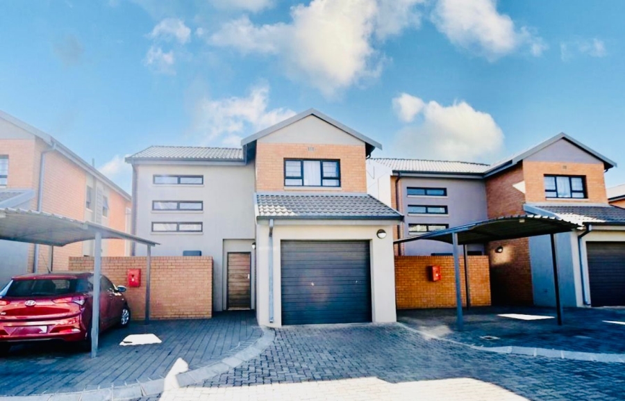 To Let 3 Bedroom Property for Rent in Montana Gauteng