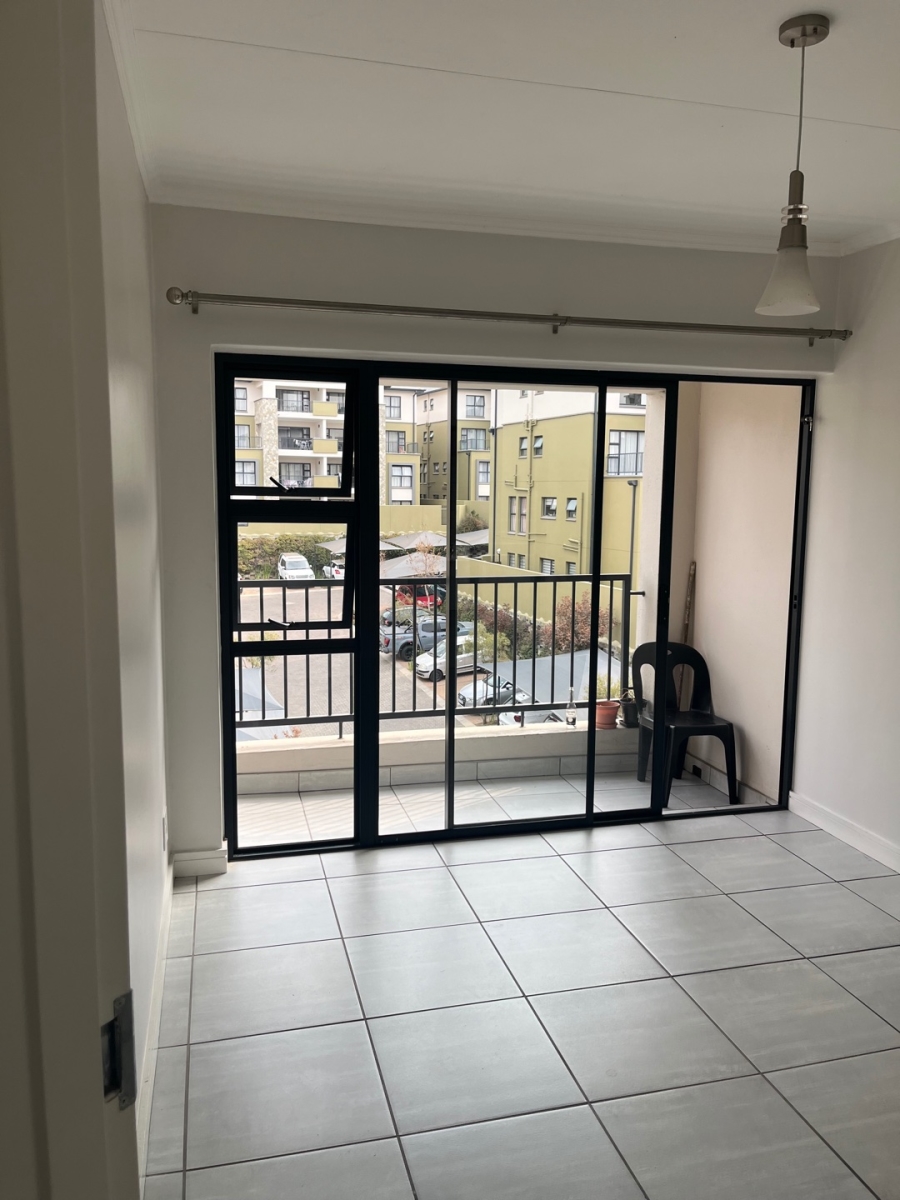 To Let 1 Bedroom Property for Rent in Waterfall Gauteng