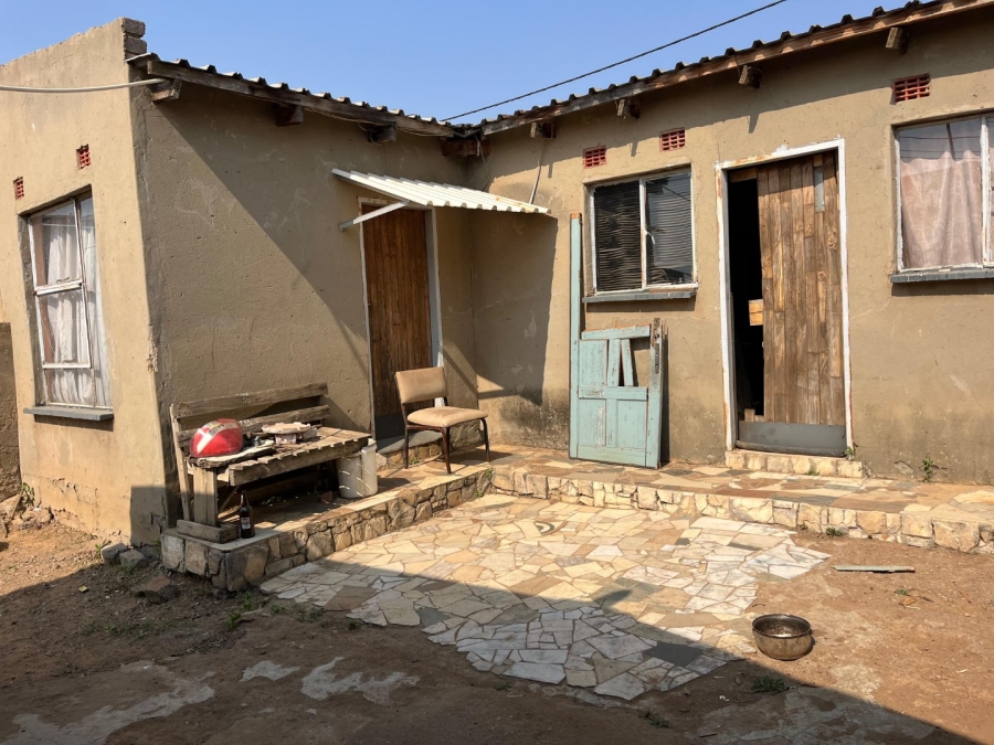 2 Bedroom Property for Sale in Thulani Gauteng