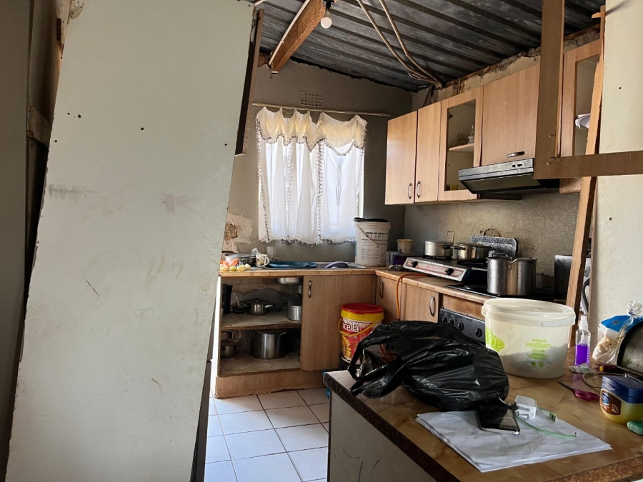 2 Bedroom Property for Sale in Thulani Gauteng