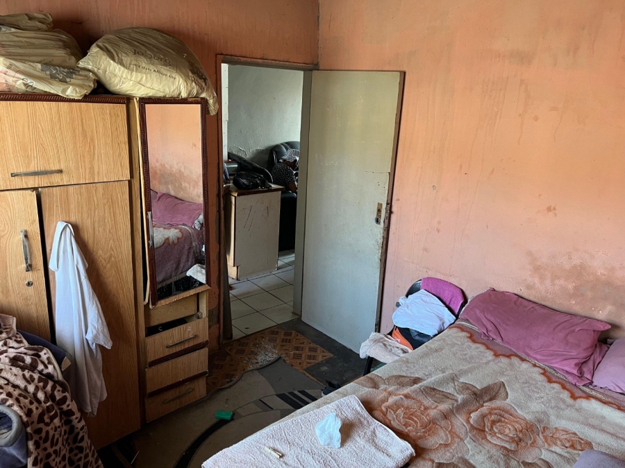 2 Bedroom Property for Sale in Thulani Gauteng