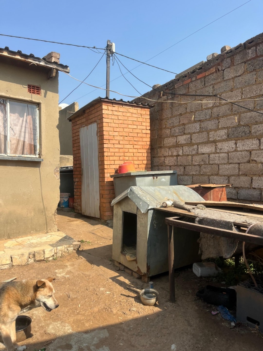 2 Bedroom Property for Sale in Thulani Gauteng