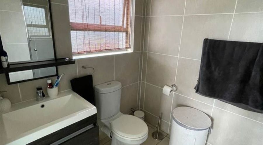 To Let 2 Bedroom Property for Rent in Modderfontein Gauteng