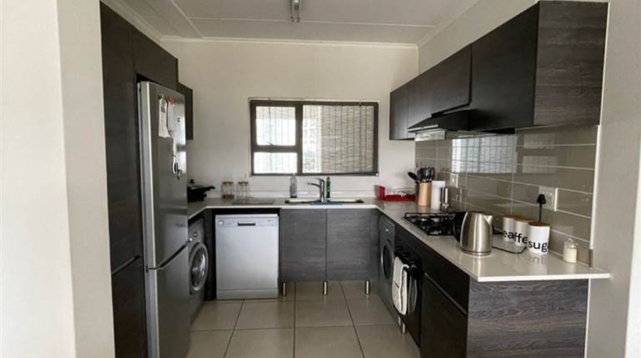 To Let 2 Bedroom Property for Rent in Modderfontein Gauteng