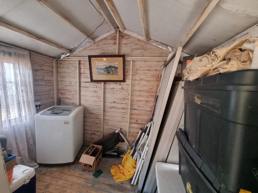 3 Bedroom Property for Sale in Vaaloewer Gauteng