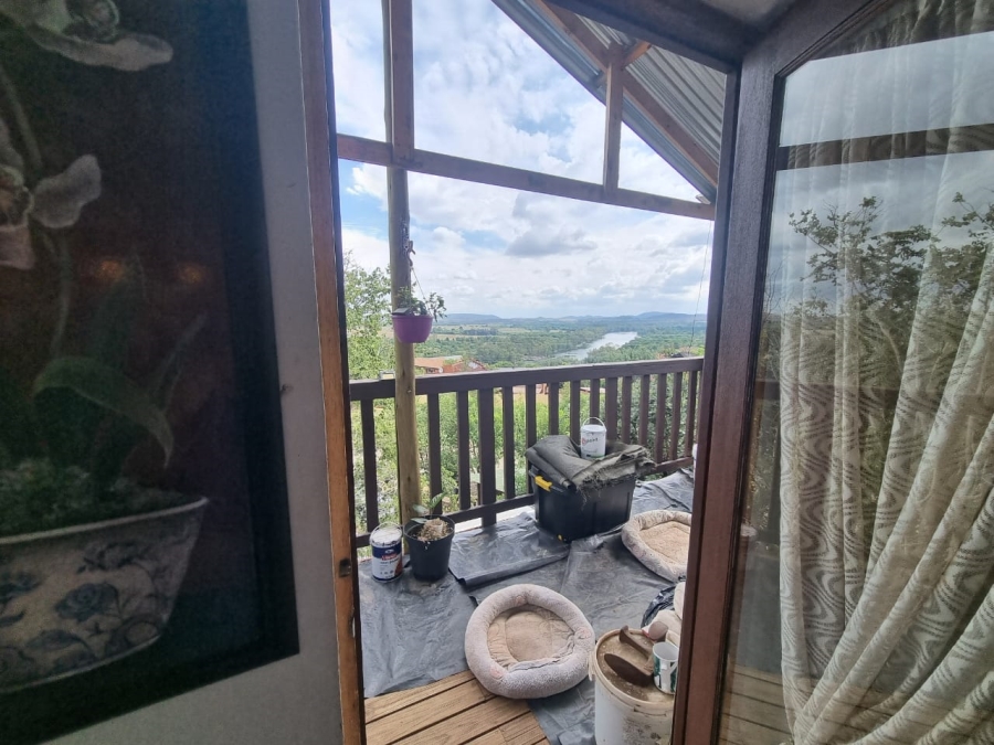 3 Bedroom Property for Sale in Vaaloewer Gauteng