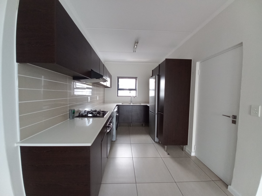 To Let 2 Bedroom Property for Rent in Greenstone Hill Gauteng