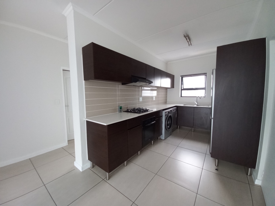 To Let 2 Bedroom Property for Rent in Greenstone Hill Gauteng