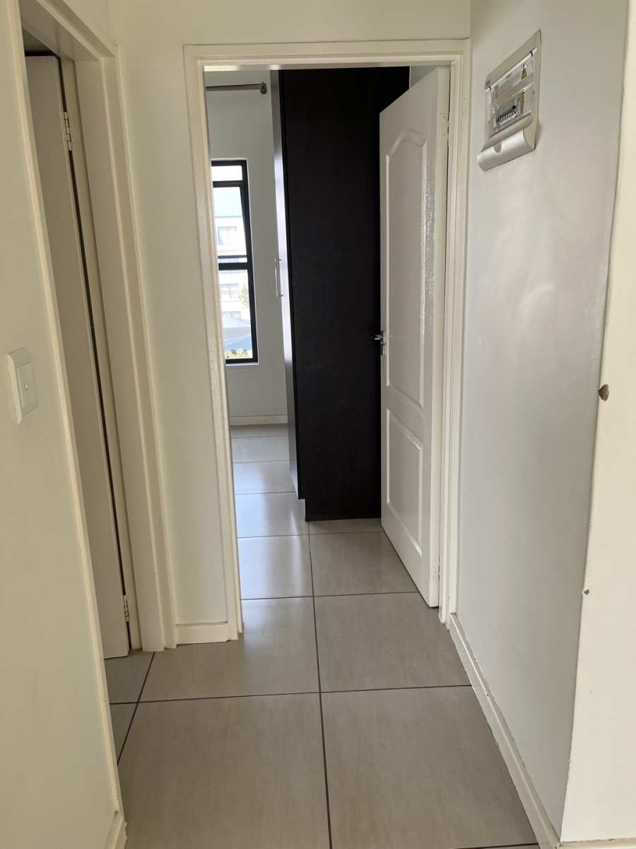 To Let 2 Bedroom Property for Rent in Greenstone Hill Gauteng
