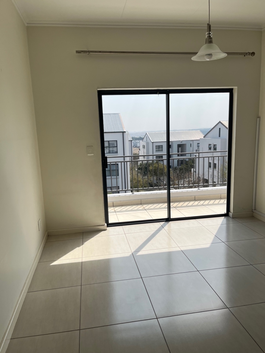 To Let 2 Bedroom Property for Rent in Greenstone Hill Gauteng