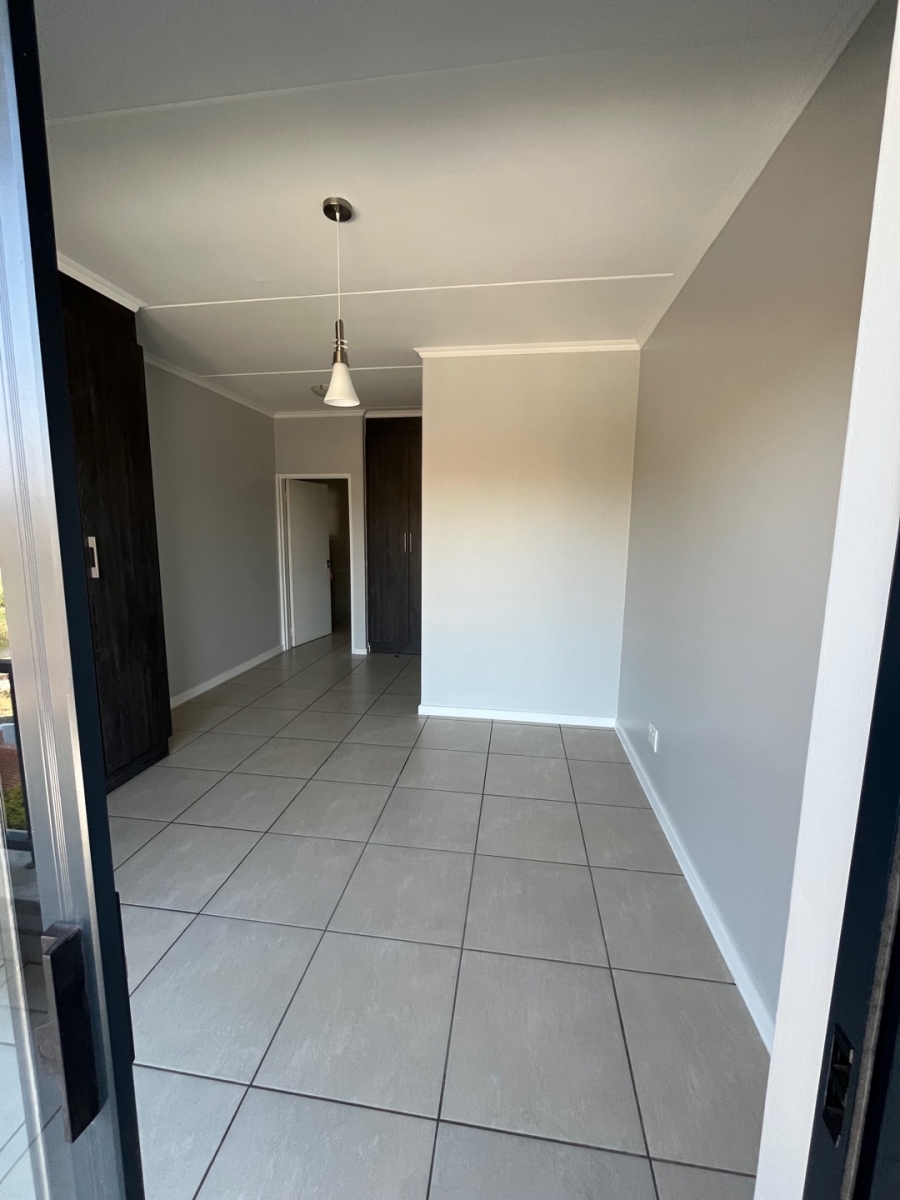 To Let 2 Bedroom Property for Rent in Olivedale Gauteng