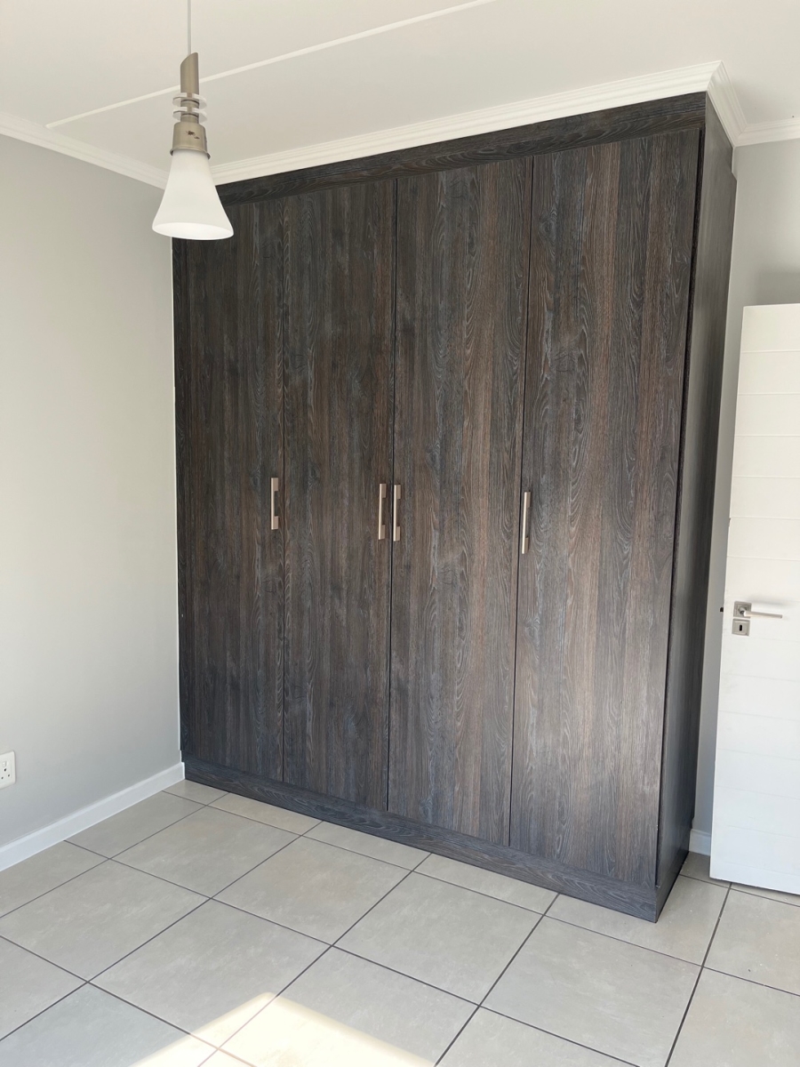 To Let 2 Bedroom Property for Rent in Olivedale Gauteng