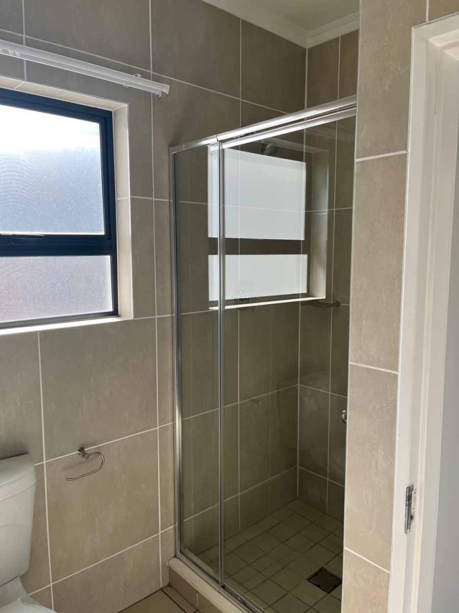 To Let 2 Bedroom Property for Rent in Olivedale Gauteng