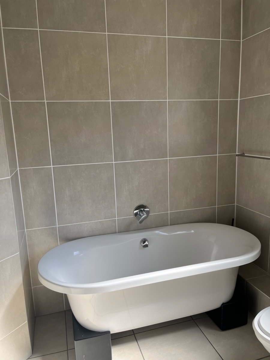 To Let 2 Bedroom Property for Rent in Olivedale Gauteng