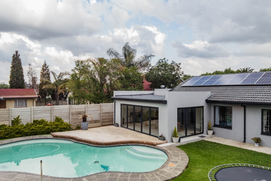 5 Bedroom Property for Sale in Pomona Gauteng