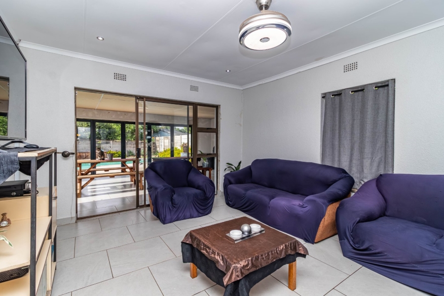 5 Bedroom Property for Sale in Pomona Gauteng