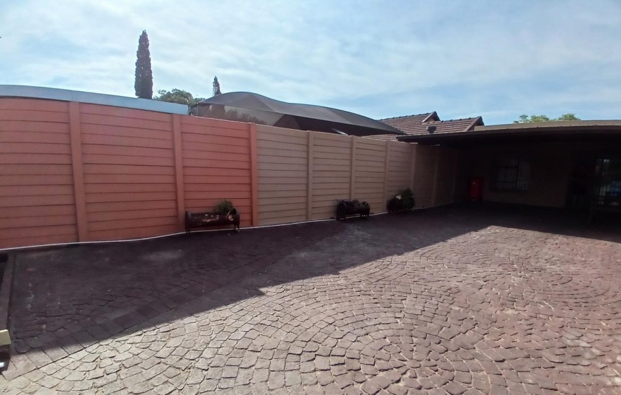 To Let 3 Bedroom Property for Rent in Van Dyk Park Gauteng
