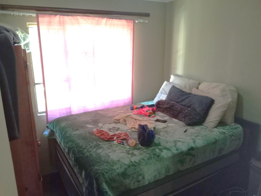 To Let 3 Bedroom Property for Rent in Ormonde Gauteng