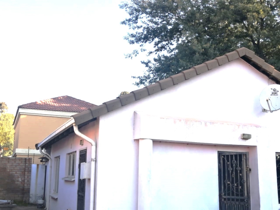 To Let 3 Bedroom Property for Rent in Ormonde Gauteng