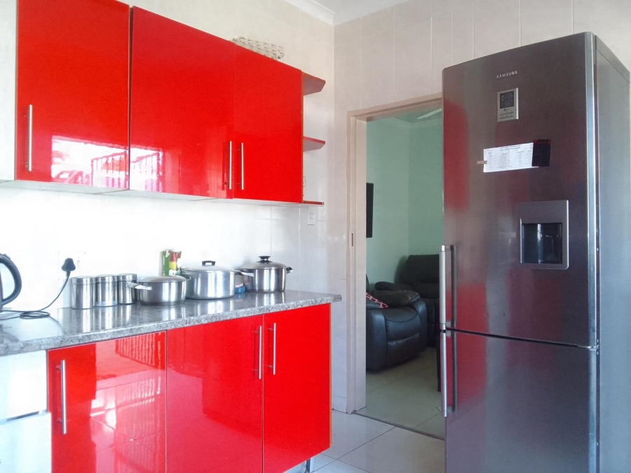 To Let 3 Bedroom Property for Rent in Birch Acres Gauteng