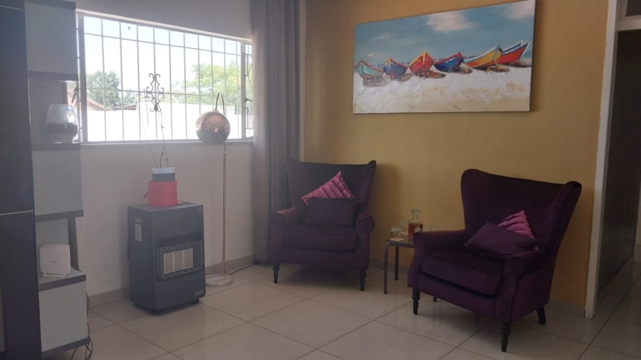 4 Bedroom Property for Sale in Mulbarton Gauteng