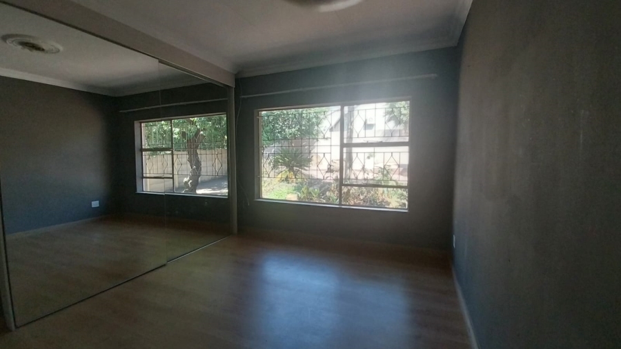 3 Bedroom Property for Sale in Mulbarton Gauteng