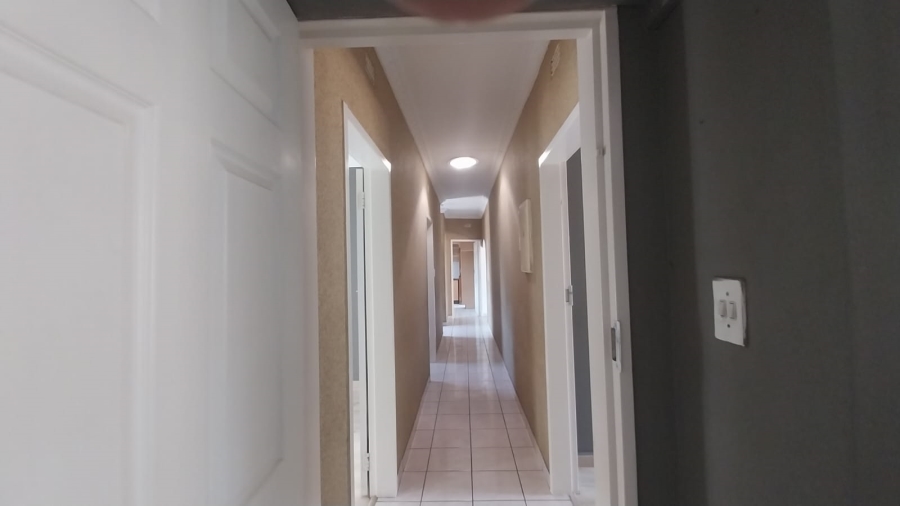 3 Bedroom Property for Sale in Mulbarton Gauteng