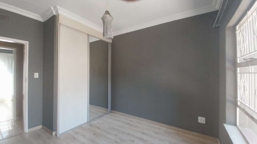 3 Bedroom Property for Sale in Mulbarton Gauteng