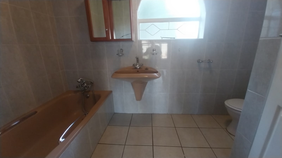 3 Bedroom Property for Sale in Mulbarton Gauteng