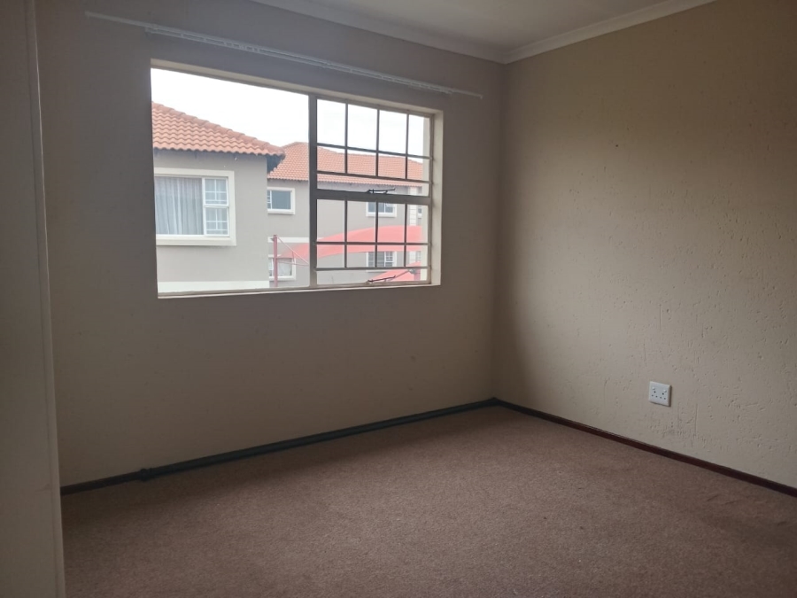 To Let 2 Bedroom Property for Rent in Rynfield A H Gauteng