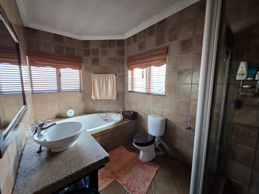 3 Bedroom Property for Sale in Emfuleni Golf Estate Gauteng