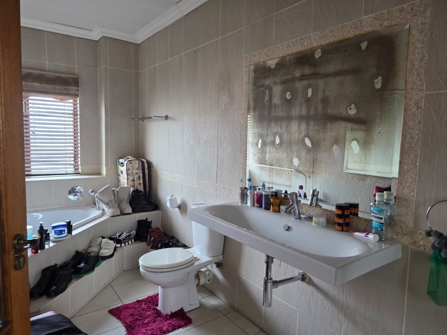 3 Bedroom Property for Sale in Emfuleni Golf Estate Gauteng