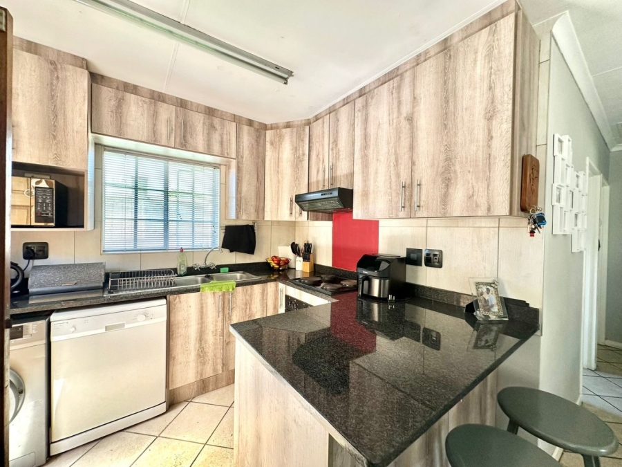 2 Bedroom Property for Sale in Albemarle Gauteng