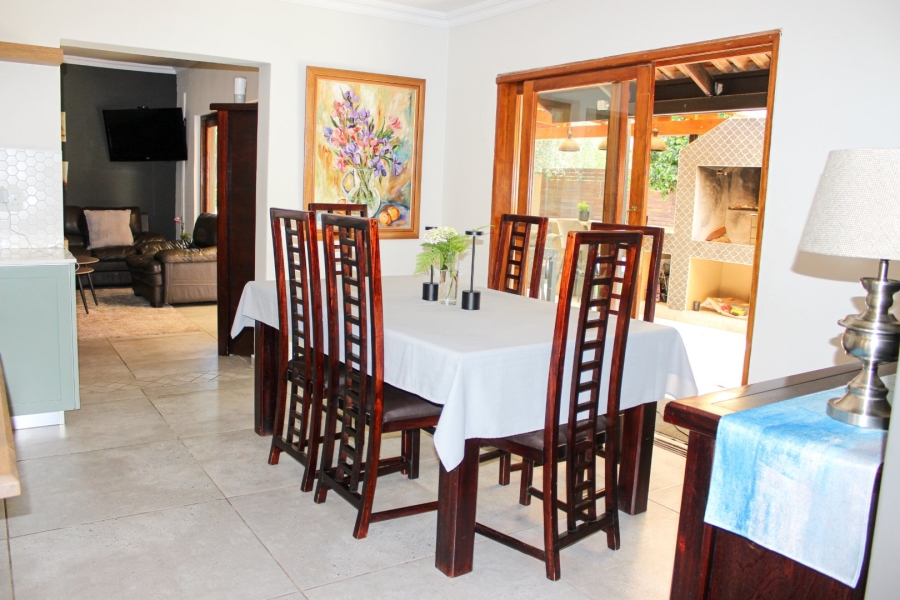 6 Bedroom Property for Sale in Midstream Estate Gauteng