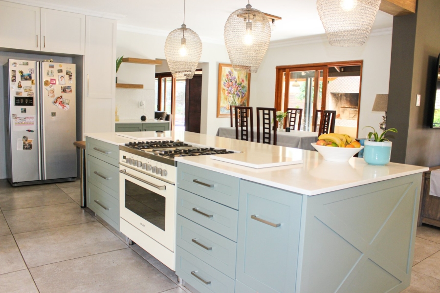 6 Bedroom Property for Sale in Midstream Estate Gauteng