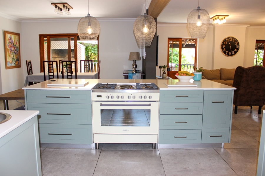 6 Bedroom Property for Sale in Midstream Estate Gauteng