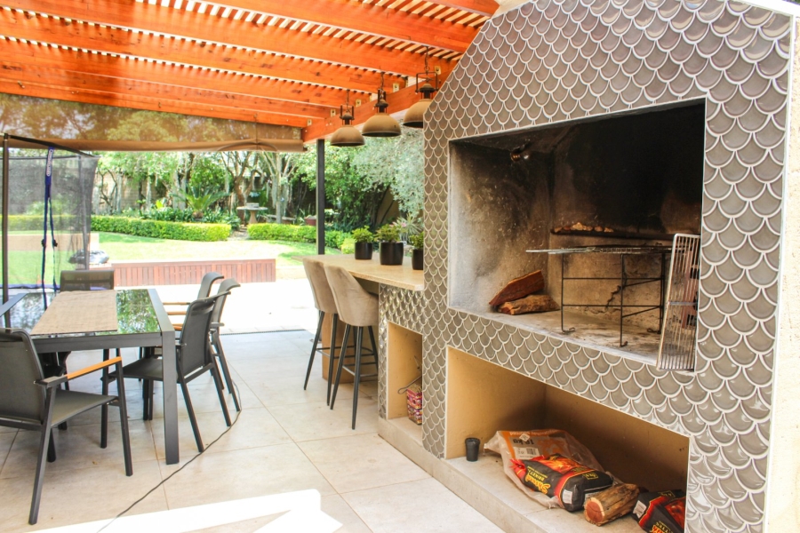 6 Bedroom Property for Sale in Midstream Estate Gauteng